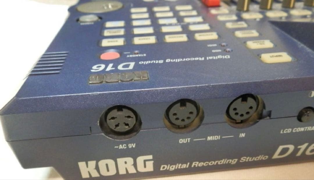 KORG D16 デジタルレコーディングスタジオ/コルグマルチトラックレコーダー