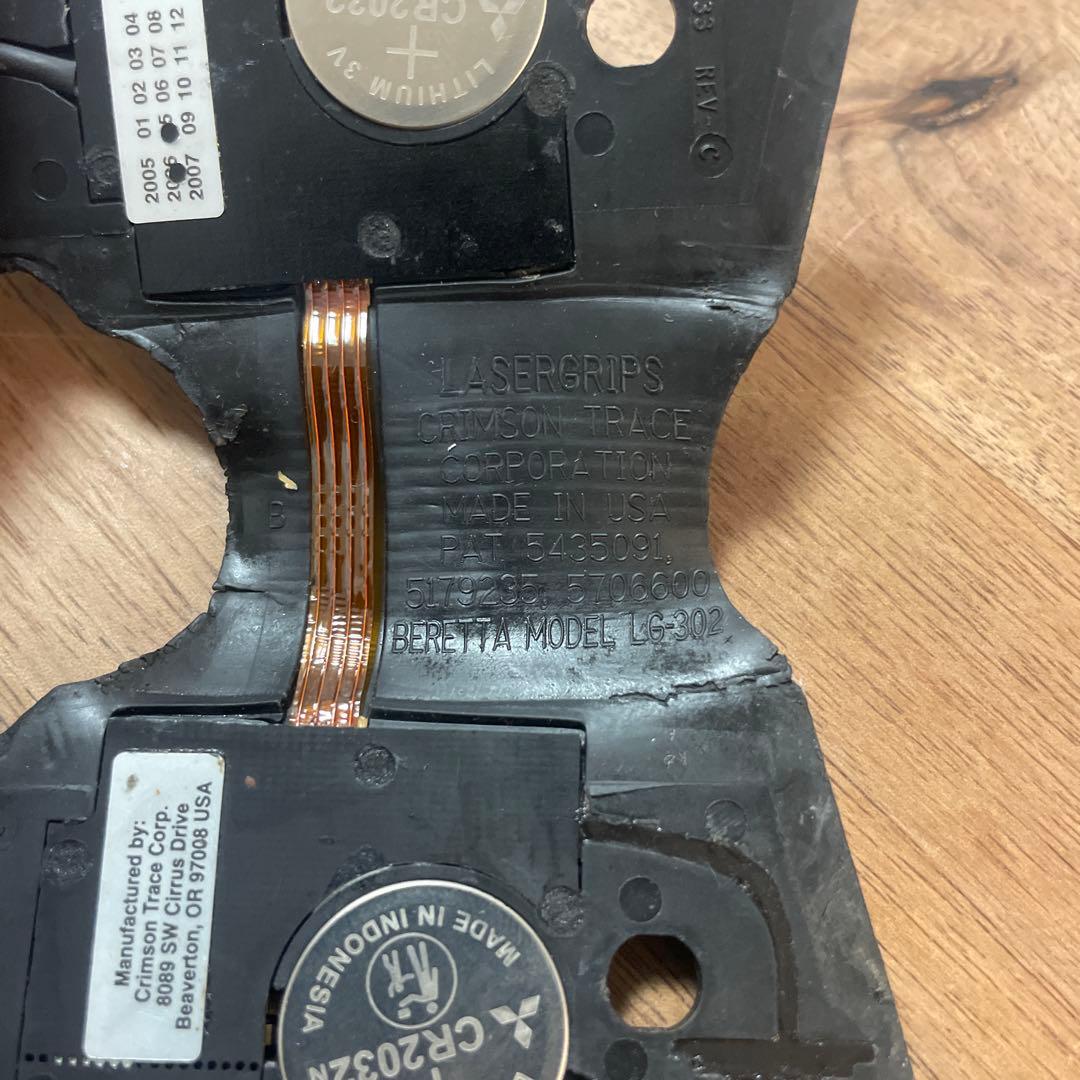 Crimson Trace レーザーグリップ Beretta M249