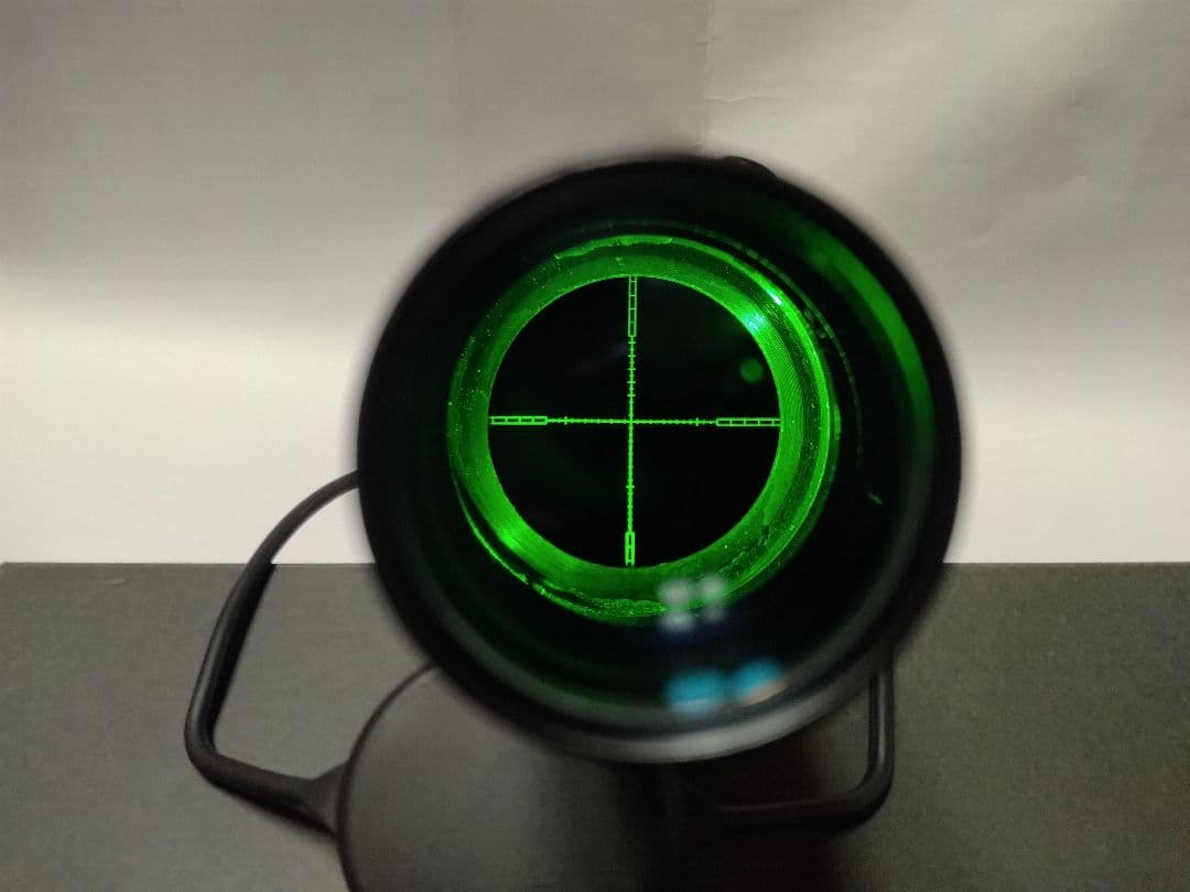 Victoptics ZOD 1-4×20 IR ショート ライフルスコープ