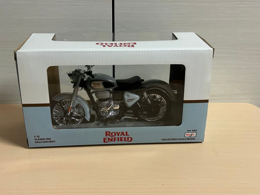 ロイヤルエンフィールド ミニカー