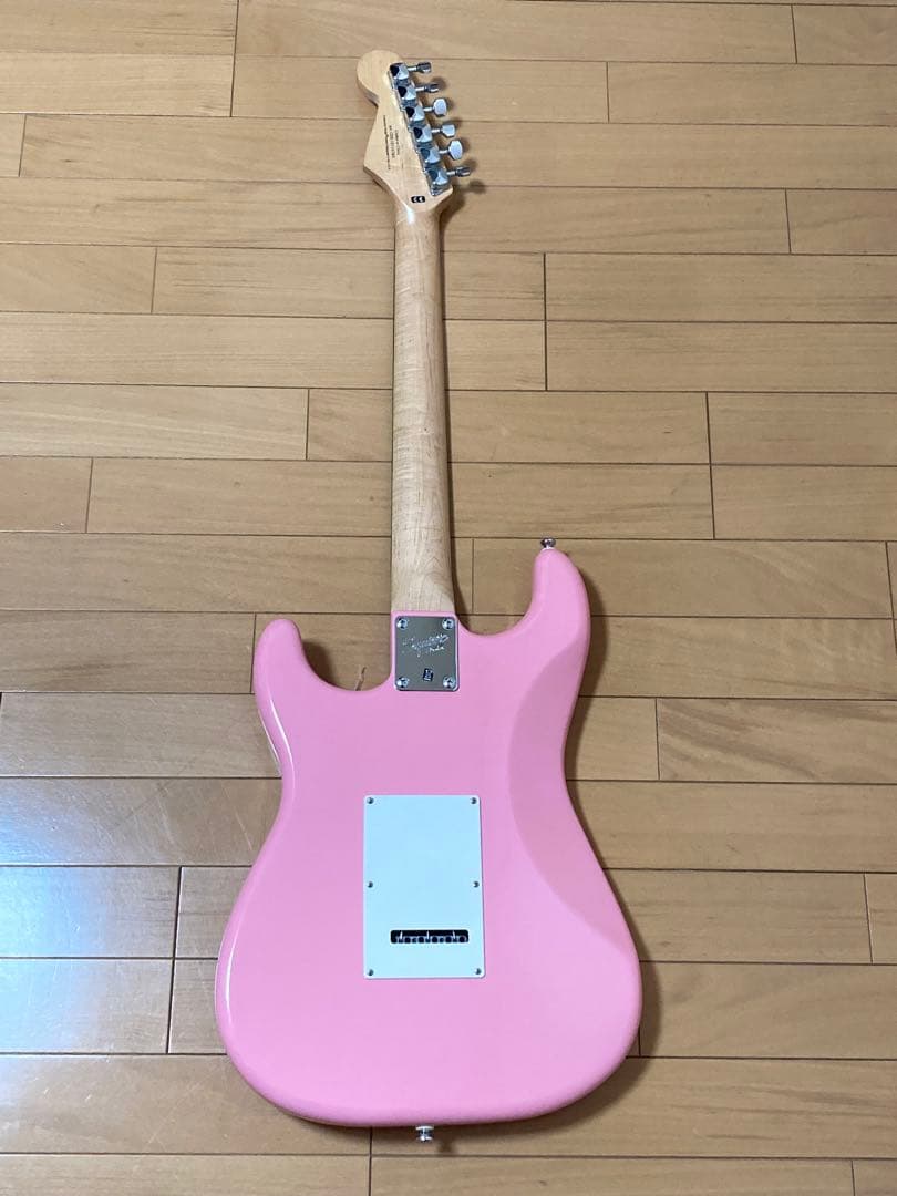 【値下げ！】エレキギター SQUIER BULLET STRAT 純正ケース付