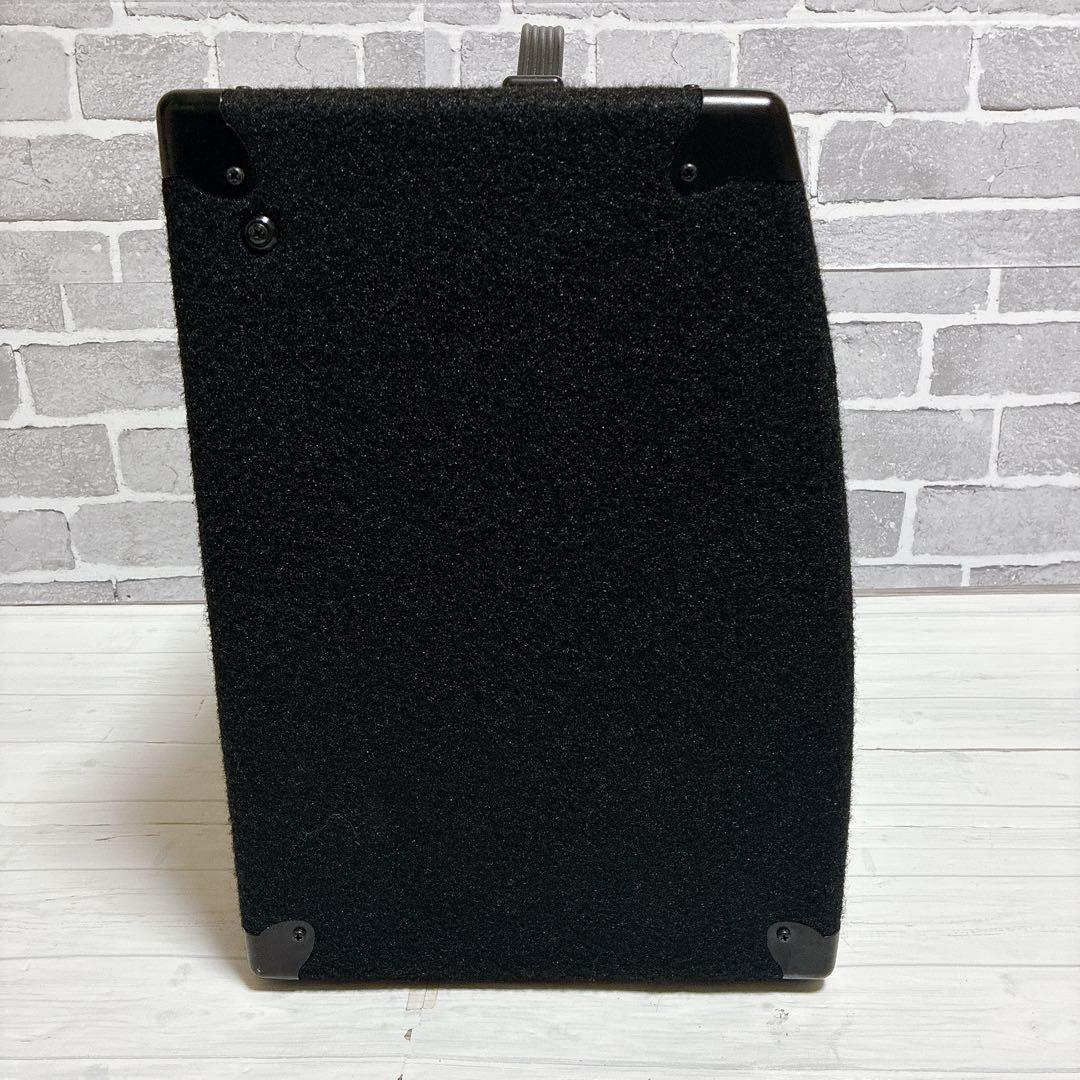 BEHRINGER ULTRATONE K1800FXキーボードアンプ 4ch