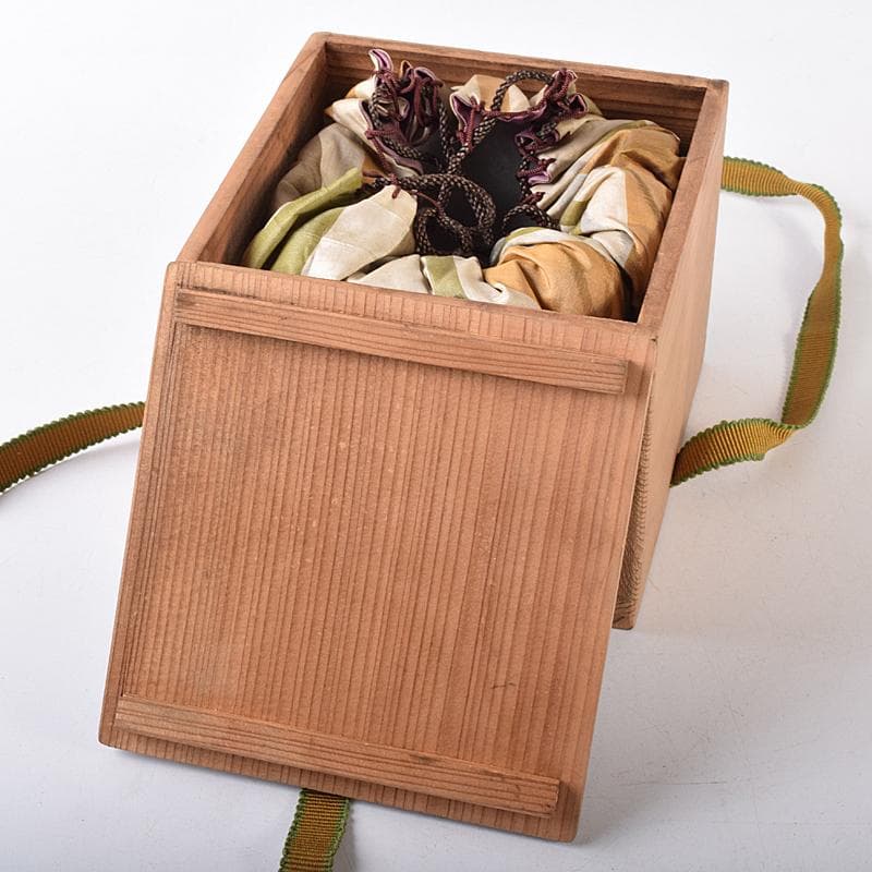 伊万里焼　古伊万里　初期伊万里　蛸唐草文　茶碗　袱紗付　時代箱付　D　R8105