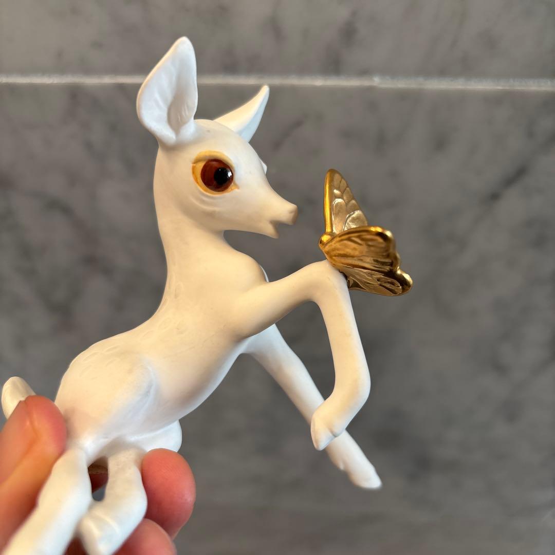アメリカ70年代　生きているように美しい瞳と金彩の蝶々が素敵なバンビ陶器オブジェ