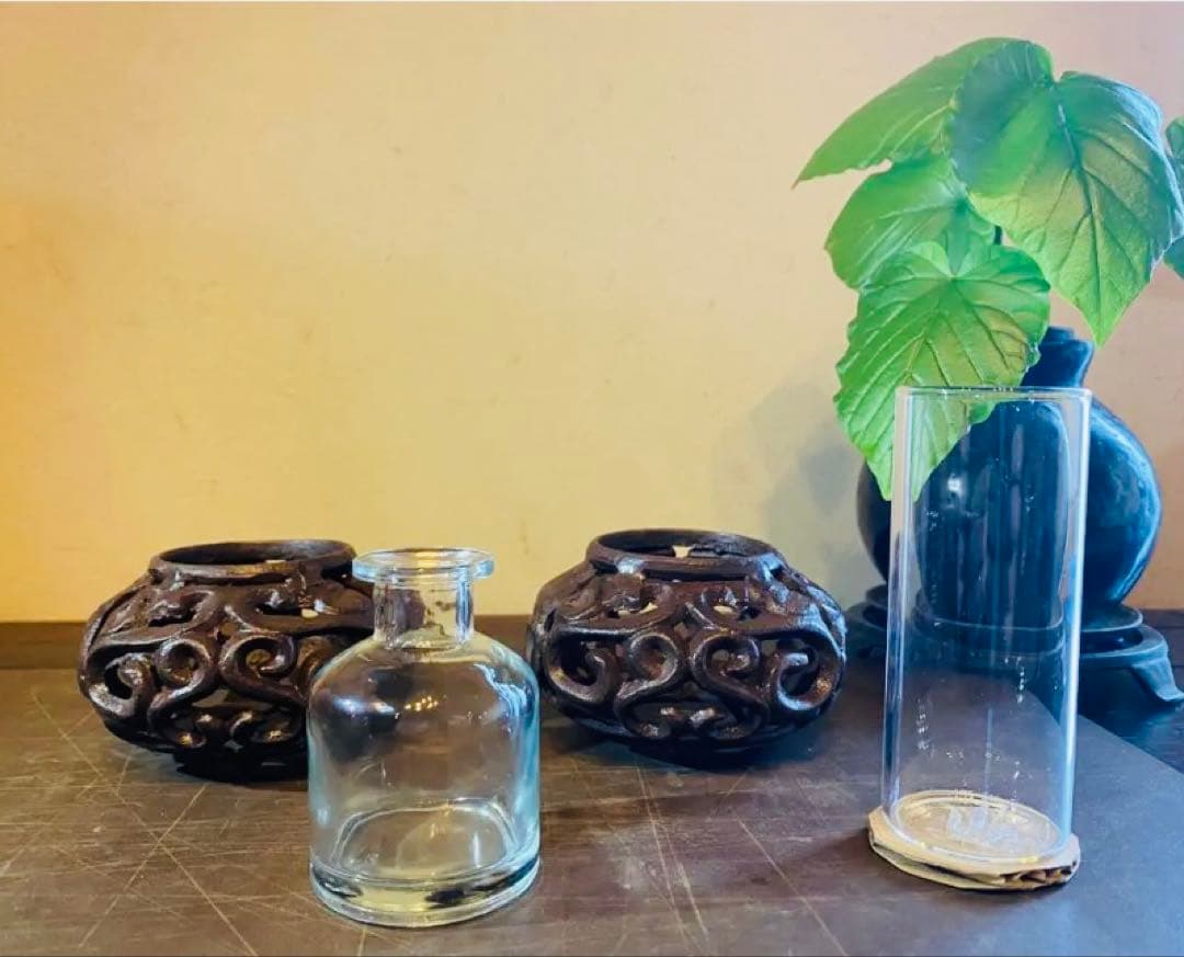 ヴィンテージ　美品アイアン製　ミニ鉢台　２個セット　 水耕育苗用ビーカー付　レア