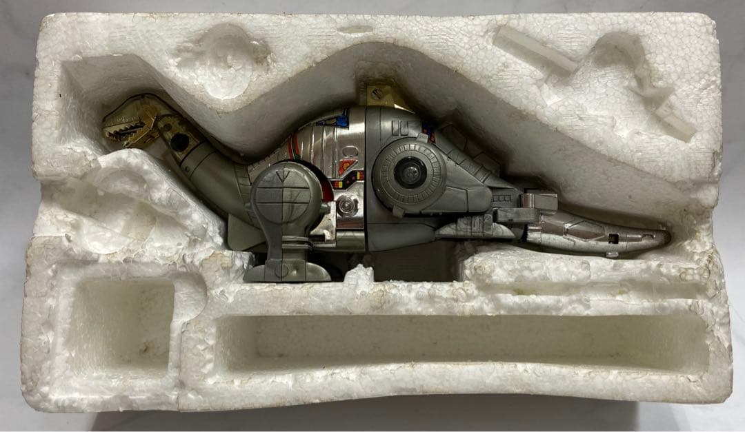 恐竜ロボ　ブロントザウルス