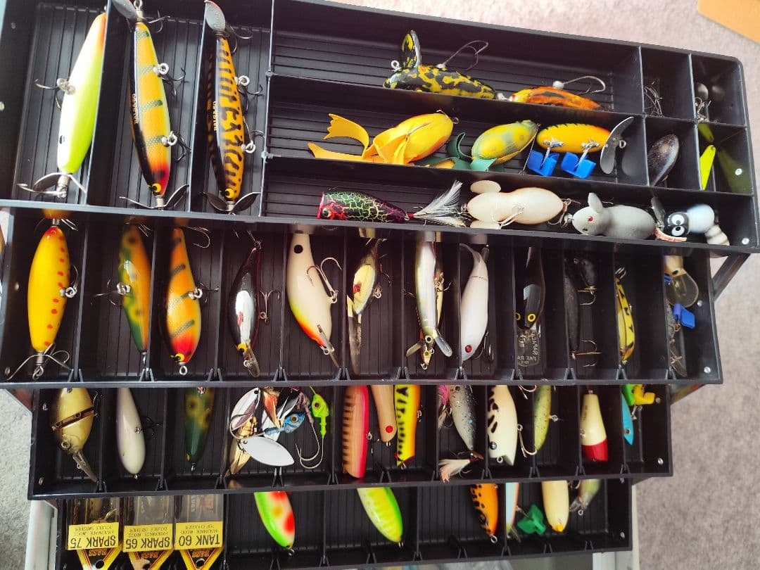 【中古＆未使用】　バスルアー100個以上まとめ売り