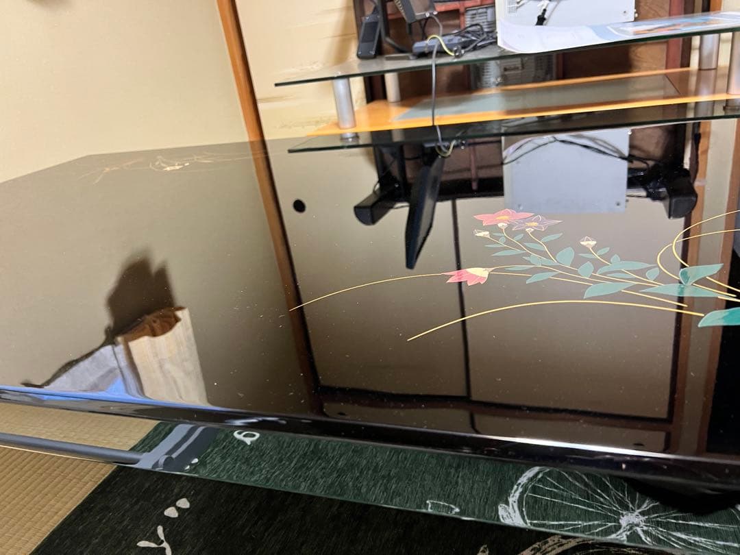 花柄装飾の座卓