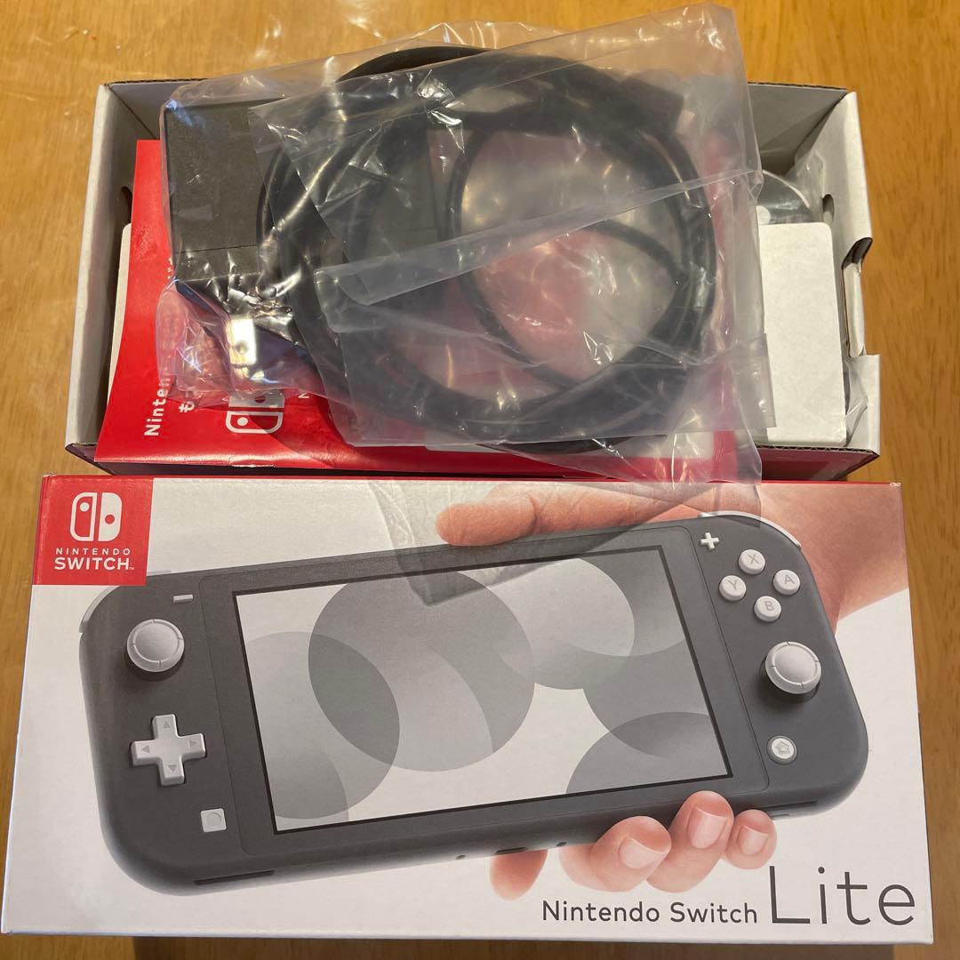 d*9様 Nintendo Switch Lite 本体 中古