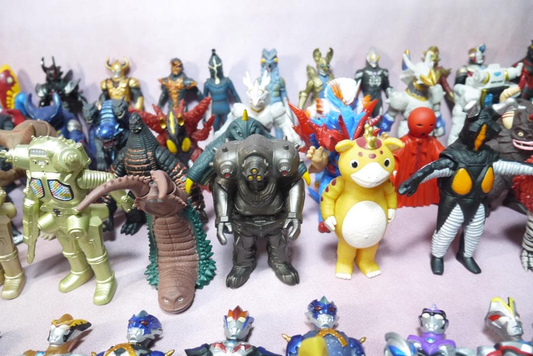 ウルトラヒーローシリーズ500　ウルトラ怪獣シリーズ500　ソフビ　121体