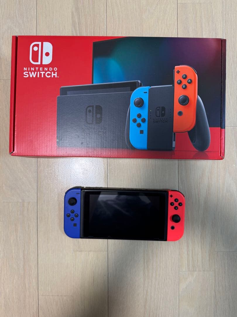 美品　最安値　24時間位内発送　新型ニンテンドースイッチ