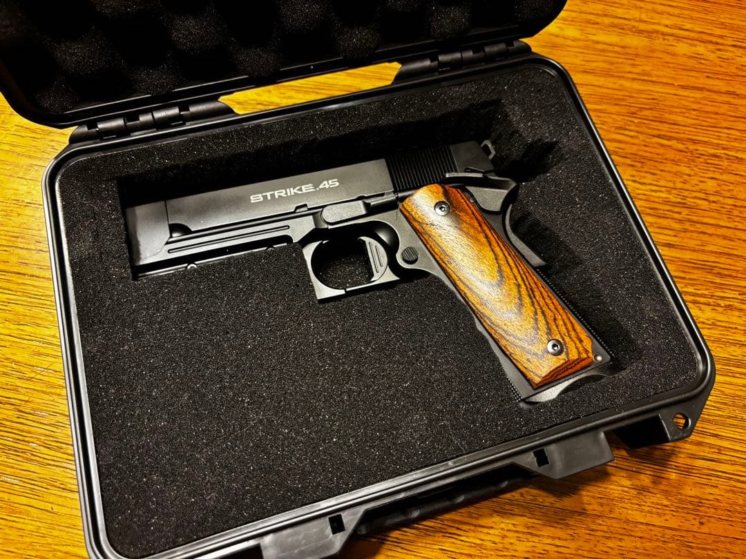 【東京マルイ】ガスガン ストライクウォーリア 錦木千束風カスタム ケース付