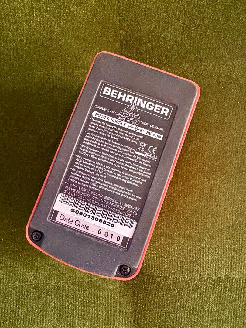 ギター behringer SUPER FUZZ SF300