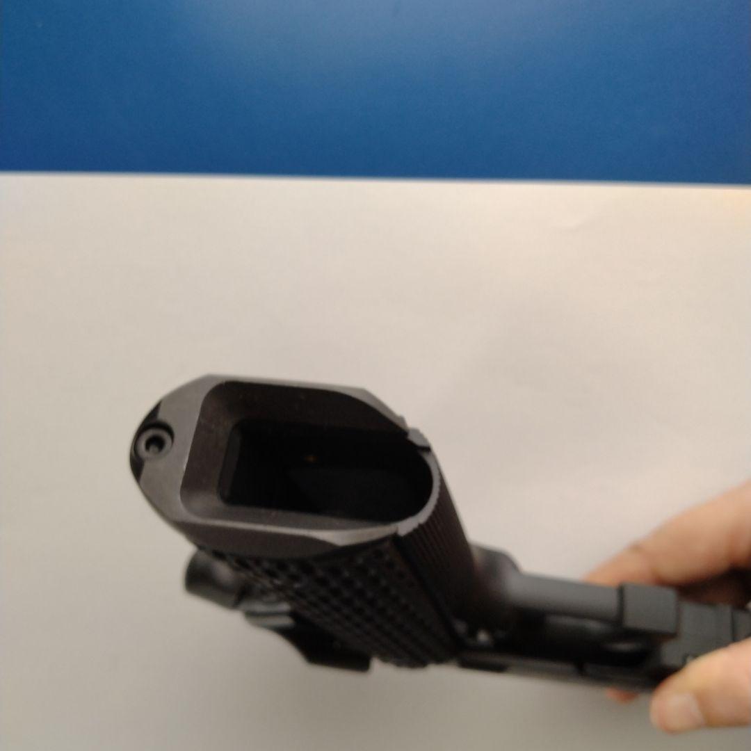 赤*色様 ストライクウォーリア　 ガスガン