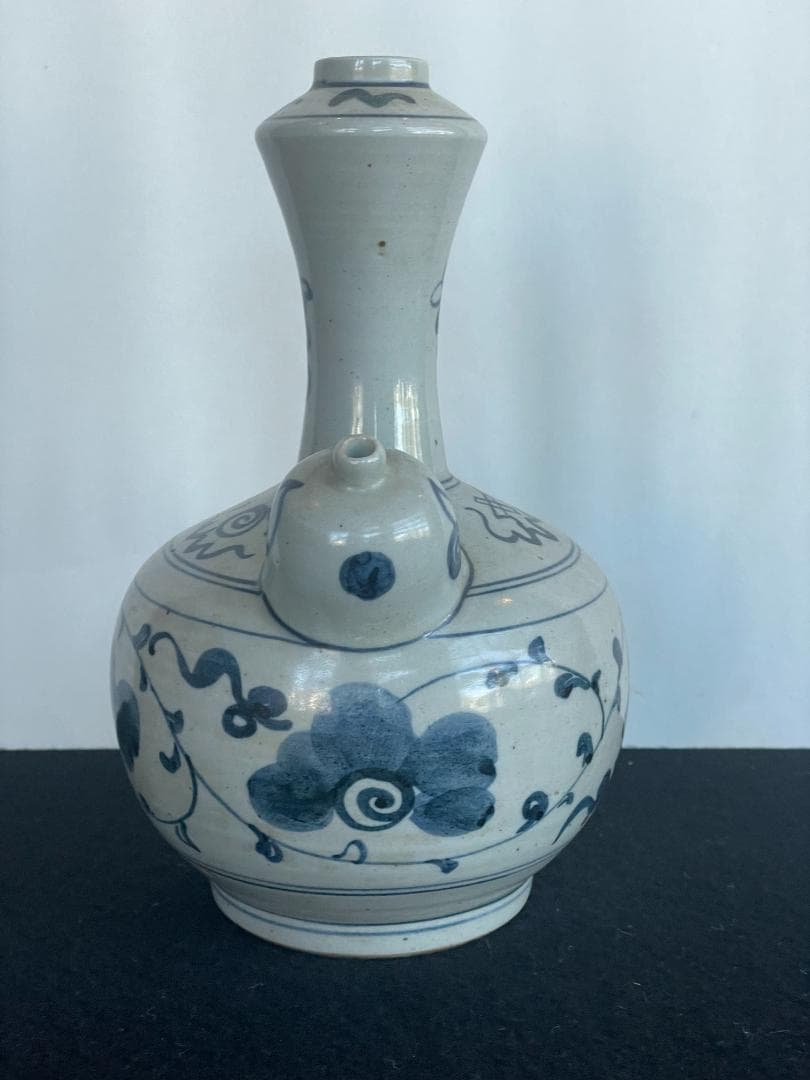 明 中国美術 青花 染付 唐草 乳瓶 景徳鎮窯系 軍持 水瓶 乳首 徳利 酒器