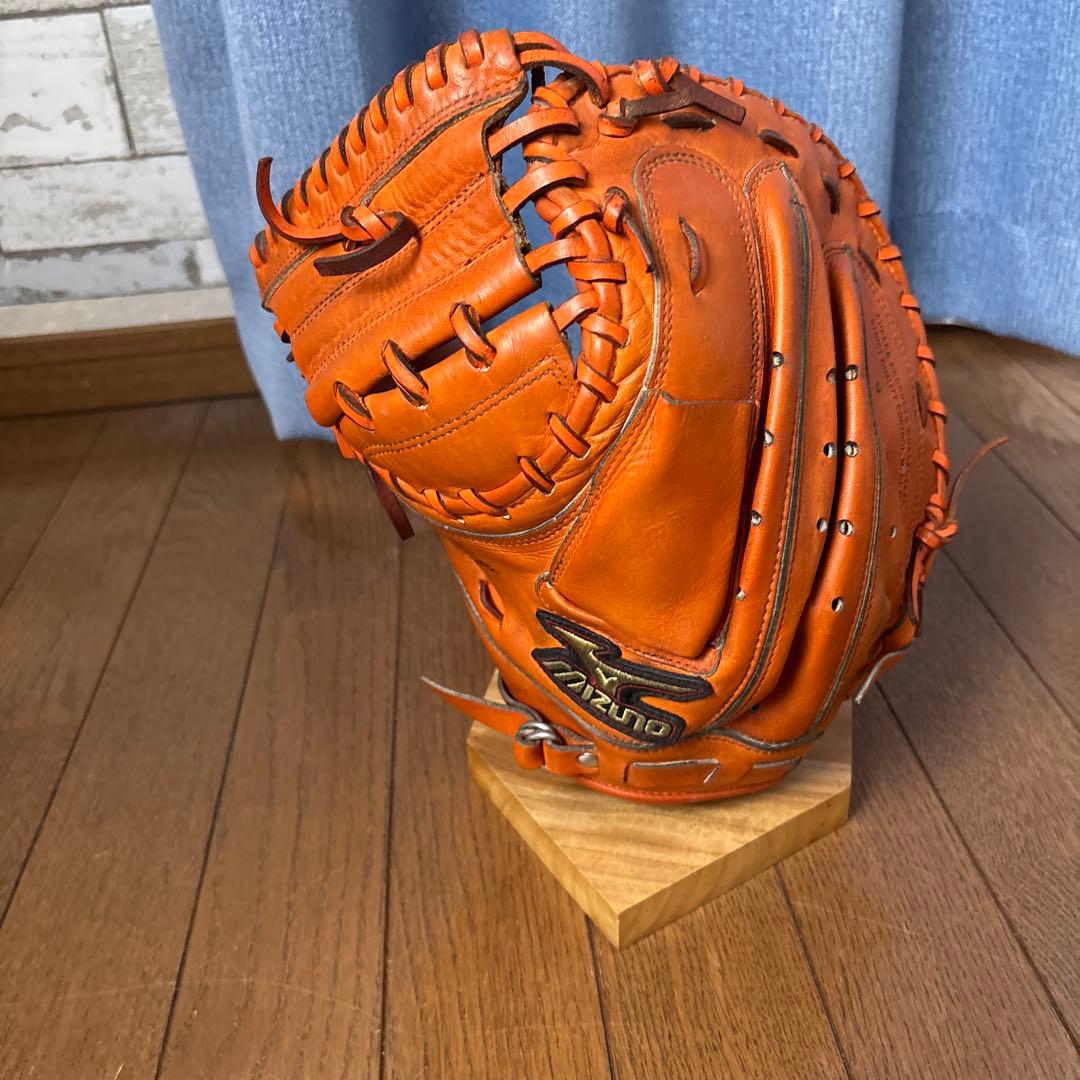 希少　ミズノ　軟式　左用キャッチャーミット　オレンジ