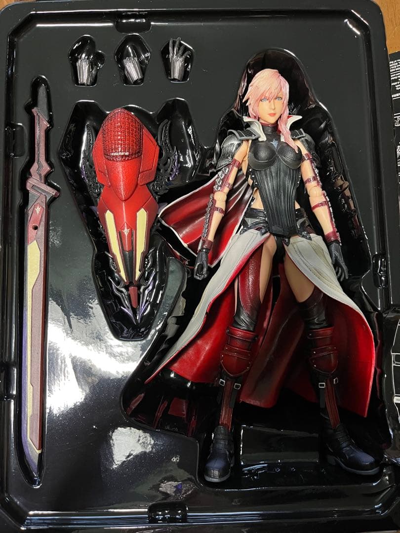 FINAL FANTASY XIII ライトニング フィギュア プレイアーツ