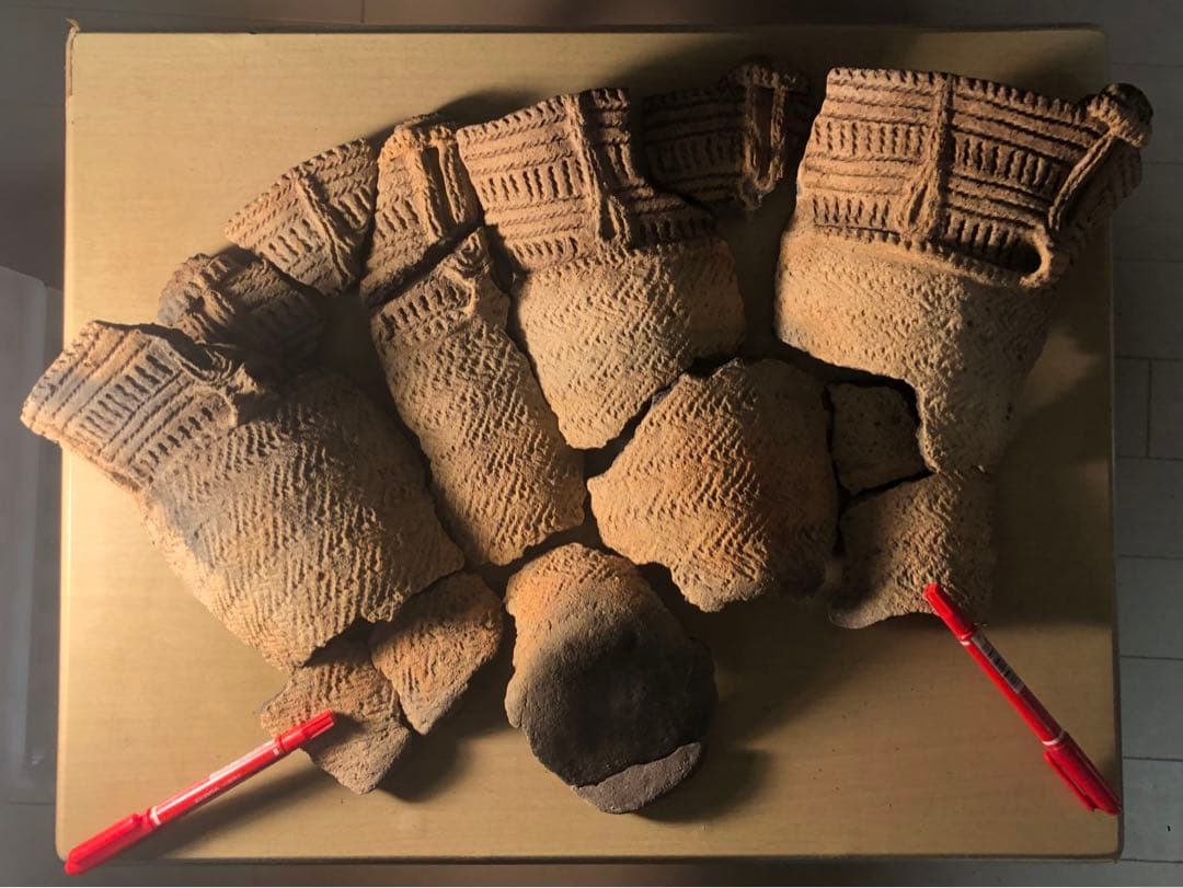 「縄文土器の欠片 No.526」です。