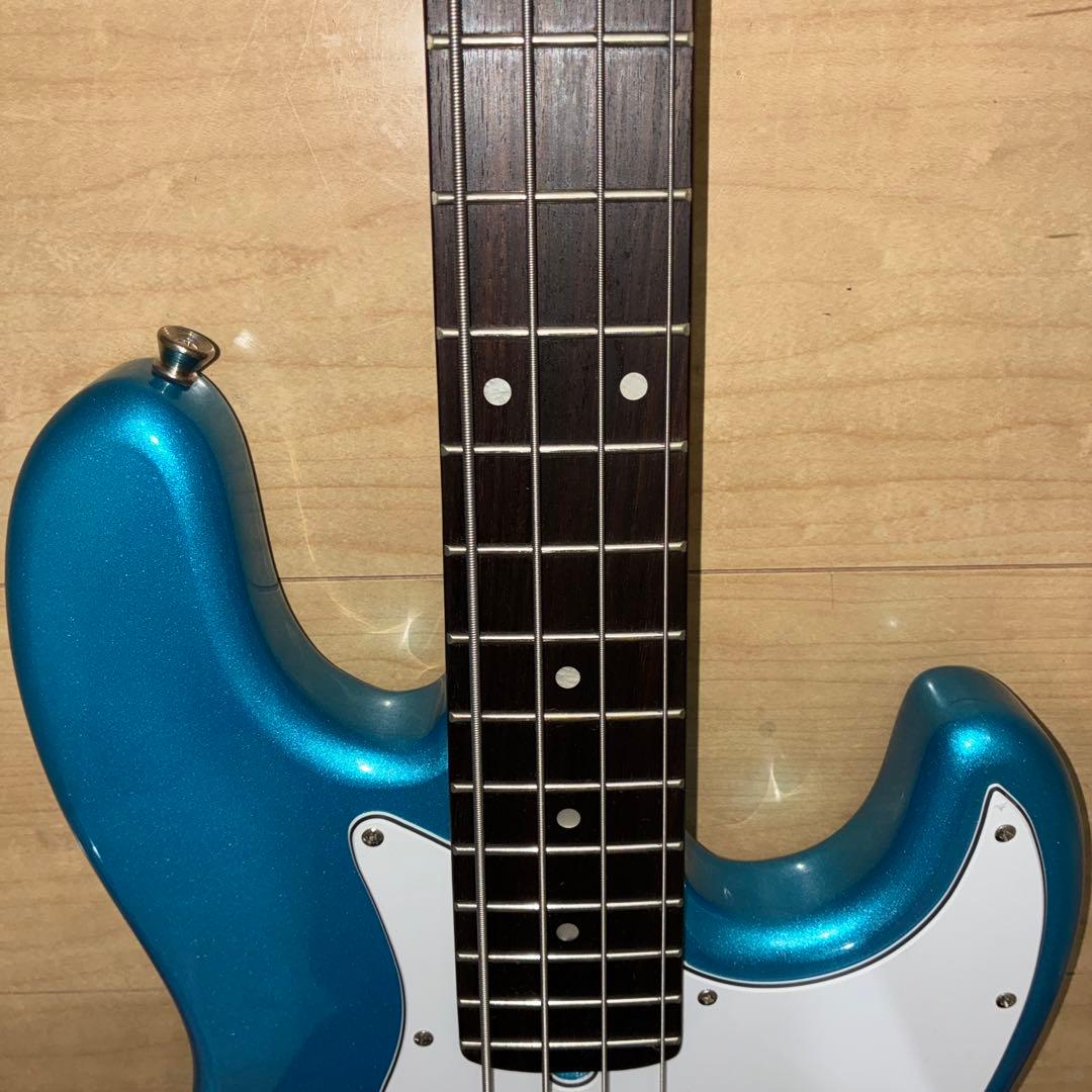 ほぼ新品！バッカス　ユニバースシリーズ　ジャズベースタイプベースギター　調整済み