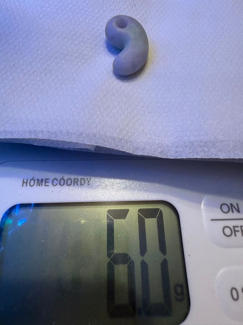 見事な素晴らしい透光性‼️糸魚川ラベンダー翡翠‼️希少‼️送料無料‼️破格出品‼️