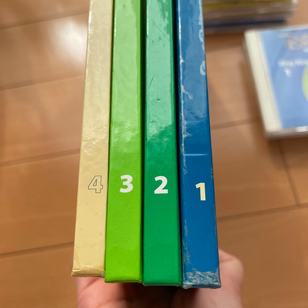 DWE CDと絵本、リリックス