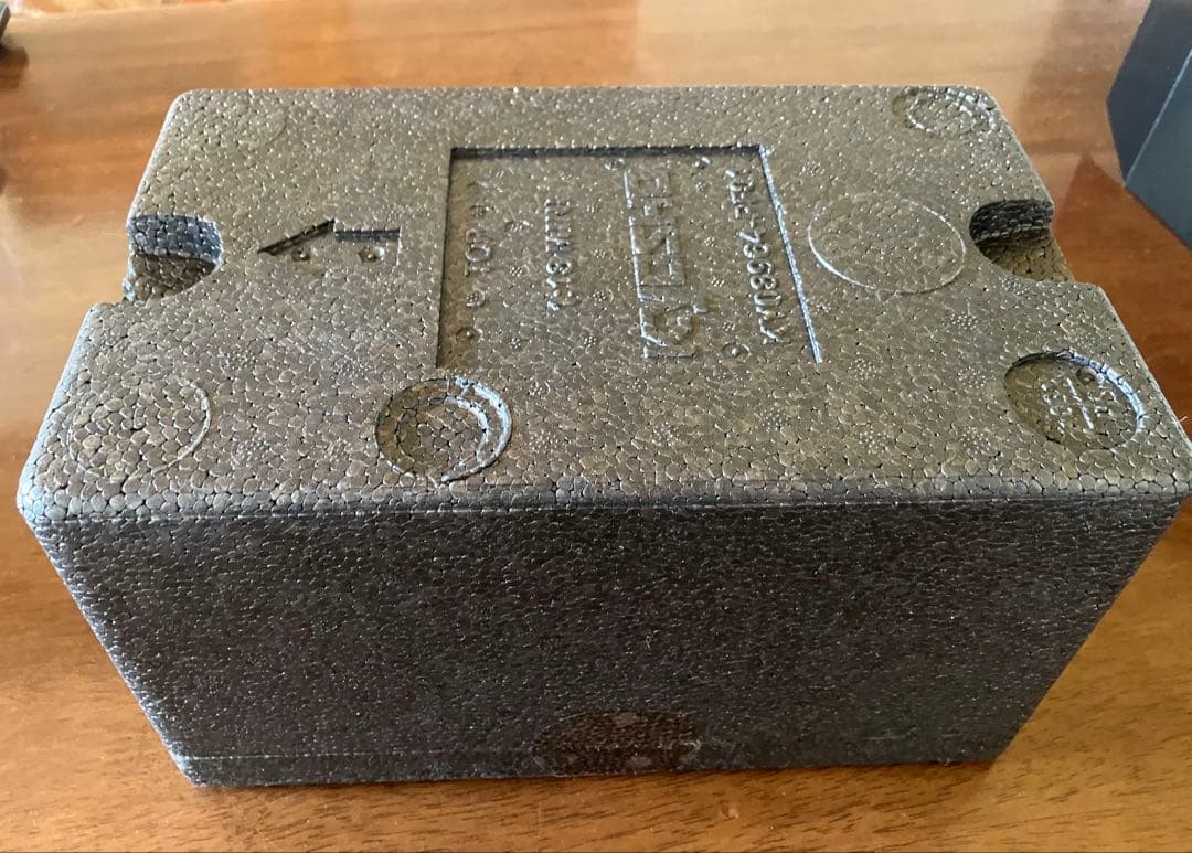 京商1/18 モーリス ミニ Mk.1 1959 (チェリーレッド) 開閉機構付