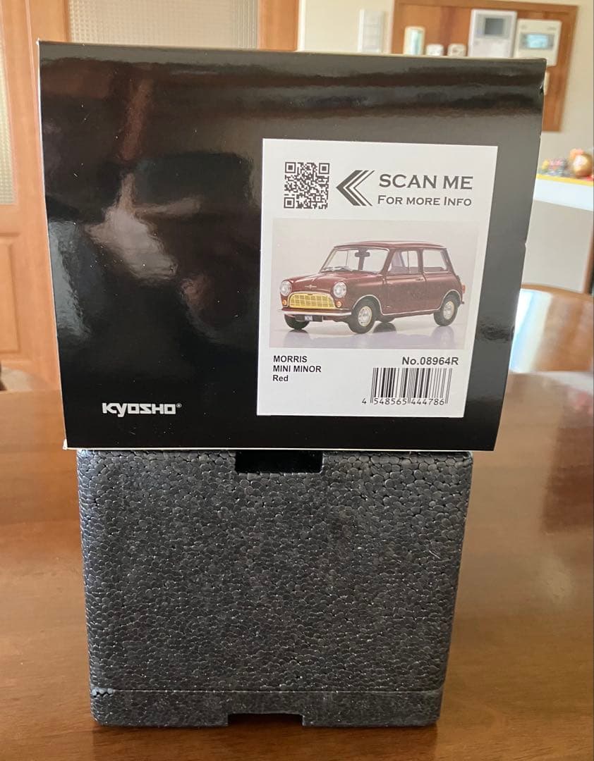 京商1/18 モーリス ミニ Mk.1 1959 (チェリーレッド) 開閉機構付