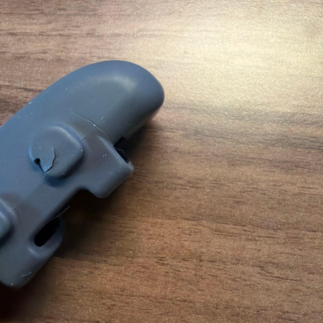 ⚫︎犬猫用GPS: Tractive GPS + シリコンホルダー2個セット