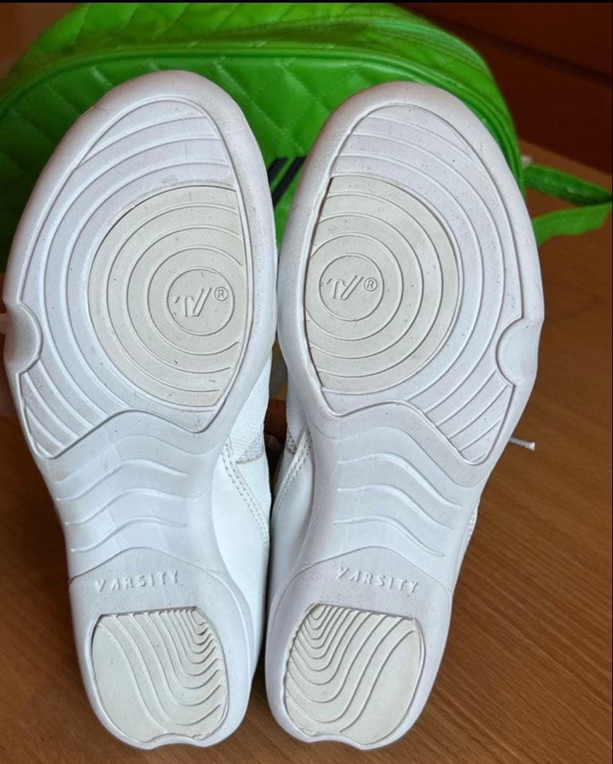 【値下】美品 22cm Varsity バーシティチアシューズA41 ケース付き