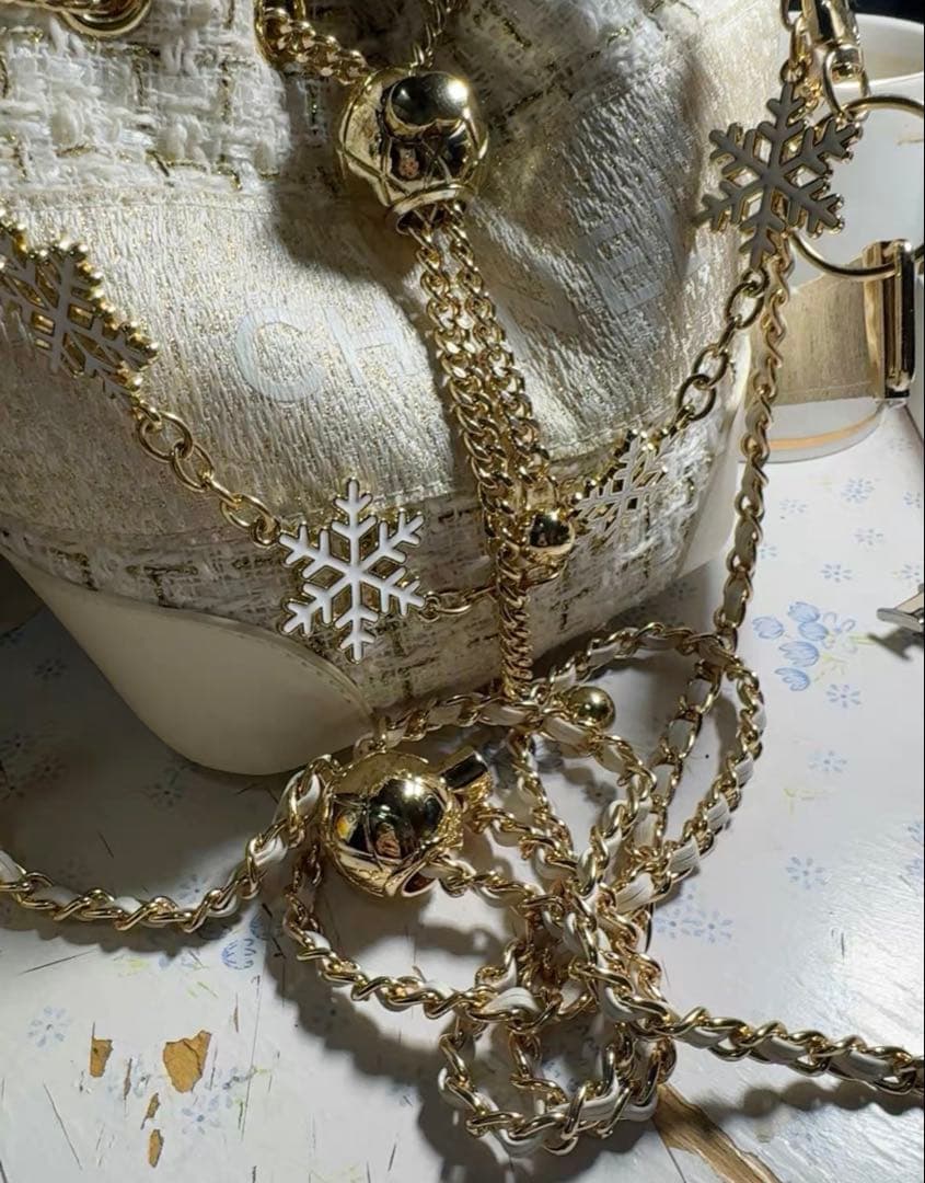 非売品 CHANEL ノベルティ 白 ツイード バケットバッグ　値下げ　箱付き