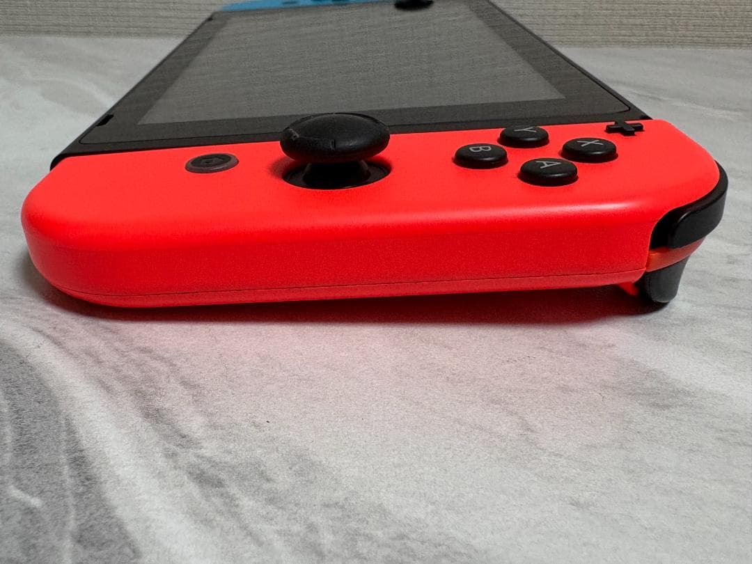 任天堂 Nintendo Switch 新型 HAC-001（-01）