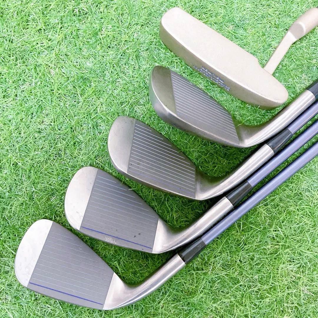 1.初心者オススメ　ゴルフクラブ　レディースセット　右利き　バックゼクシオ