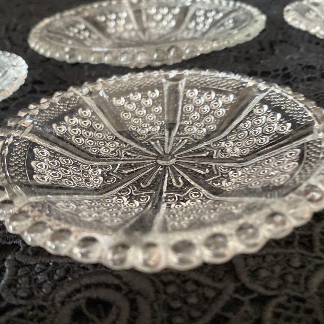 大正ガラス　昭和レトロ　プレスガラス　ウランガラス　戦前　縦筋文　レトロガラス