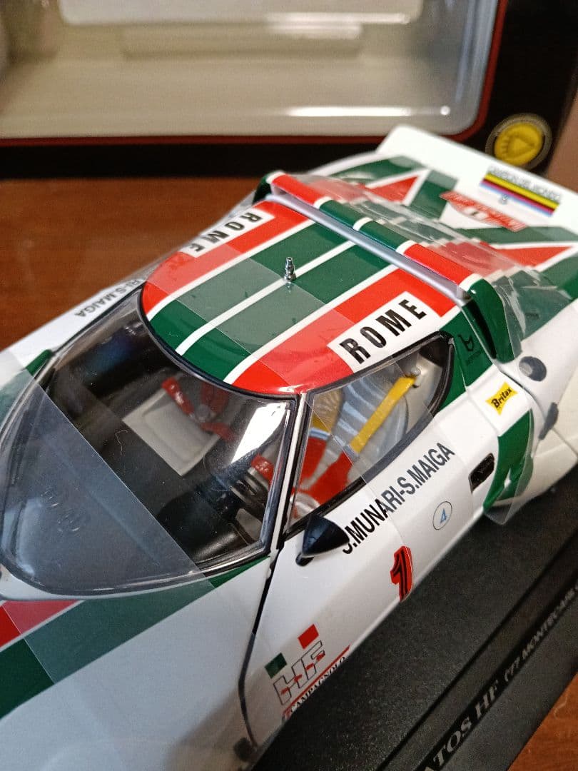 京商1/18ランチア・ストラトス77モンテカルロNo.1希少ライト点灯バージョン