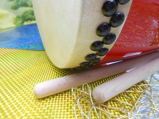 新品未使用(送料無料)26.800円　Rエイサー大太鼓30cm　撥２本付き