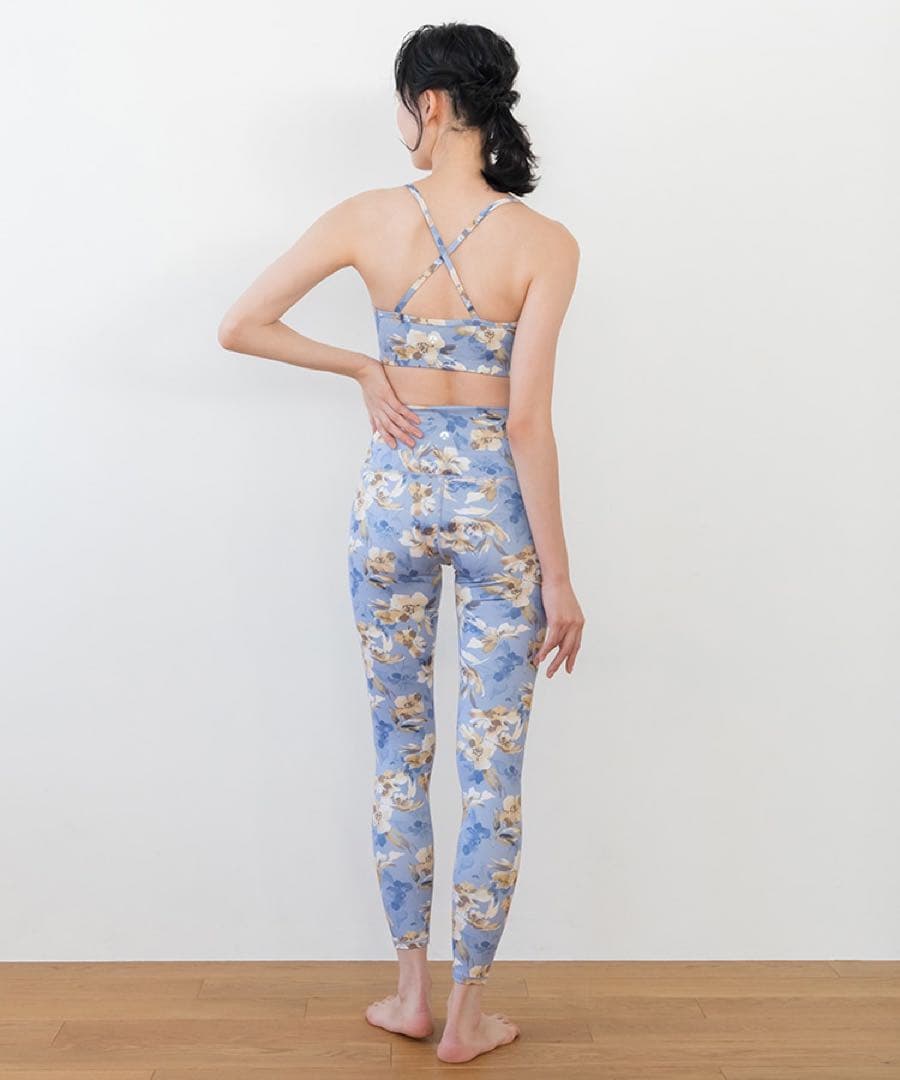 【新品未開封】SUKALA プルオーバー付きブラ＆レギンスセットアップ 3セット