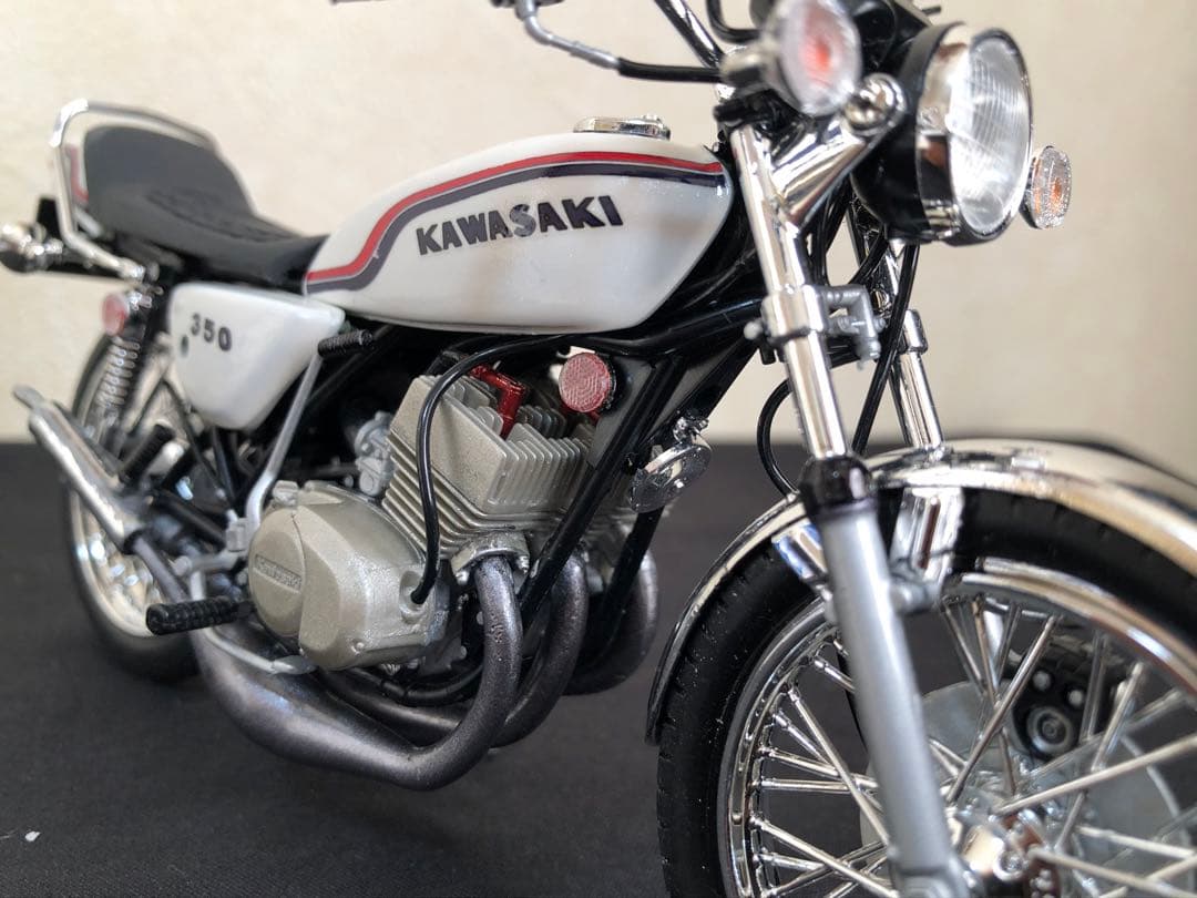 カワサキKH400・特攻の拓-爆音小僧-真嶋秋生風カスタムプラモデル/ケース付き