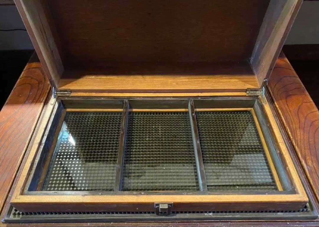 美品　アンティーク　木製ガラスケース　中国・台湾茶器　ヴィンテージ　レア