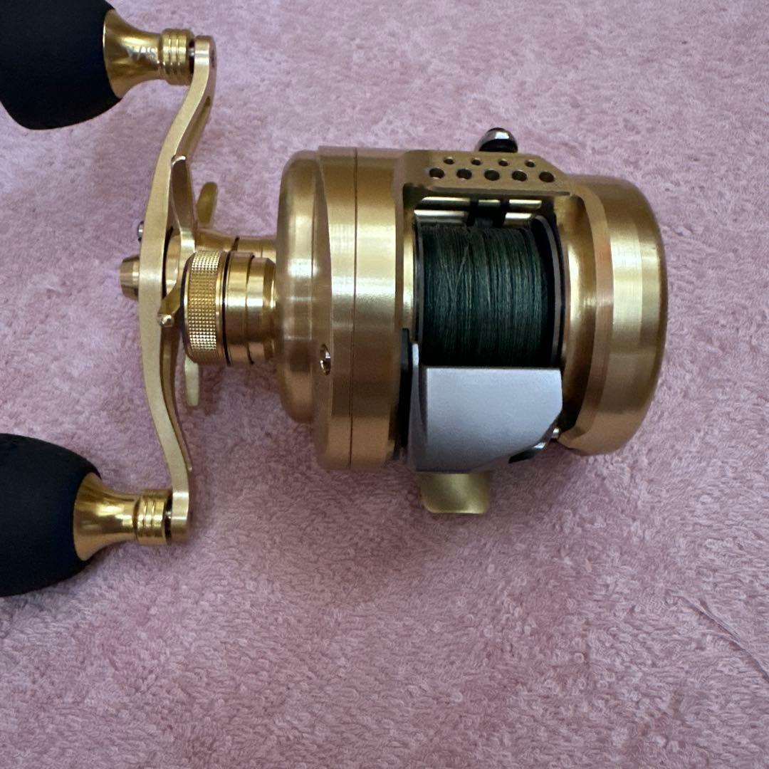 CALCUTTA CONQUEST 101HG ゴールド ベイトリール