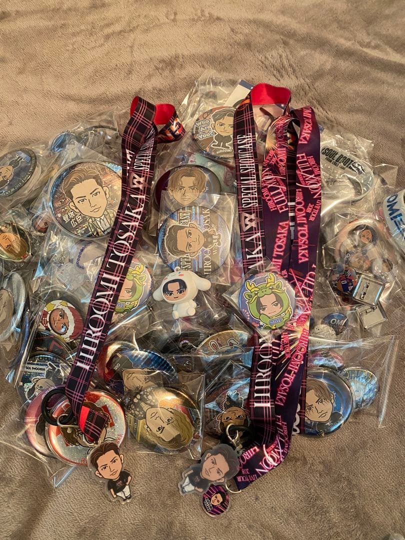 三代目まとめ売り2️⃣☆ØMI 君メイン本日限り特価☆