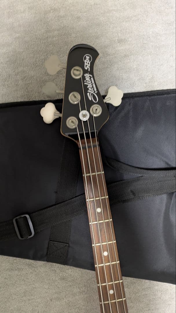 ベース Sterling by Music Man sb14