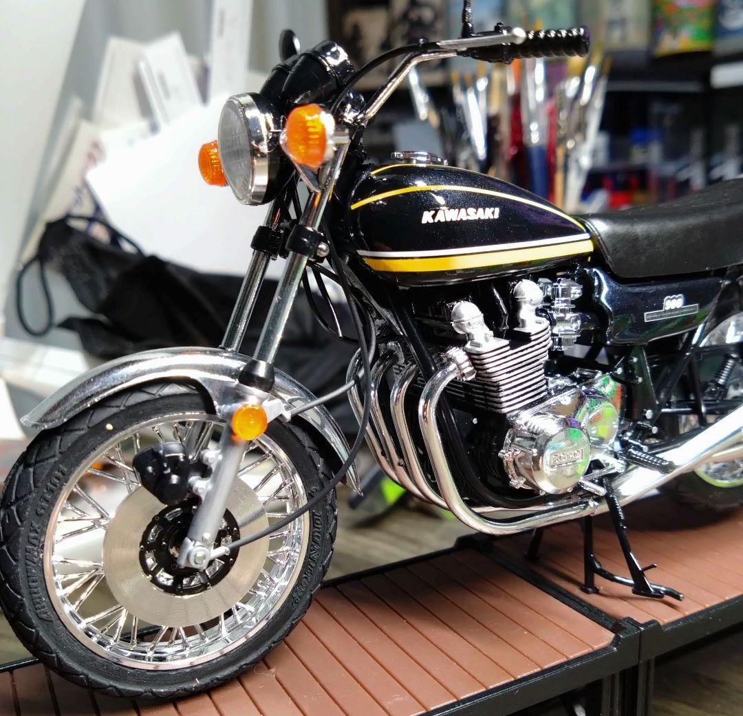 アオシマ 1／12 バイク　Z1 カワサキ（Kawasaki）900 完成品
