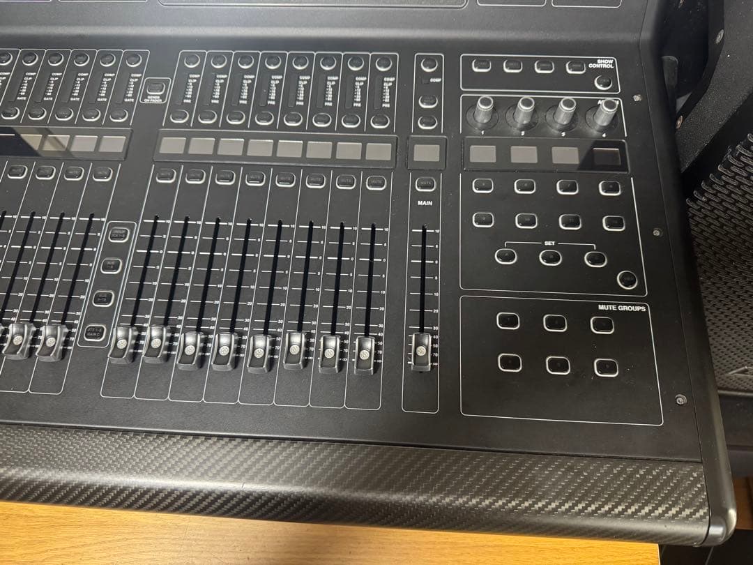 MIDAS マイダス M32 LIVE デジタルミキサー