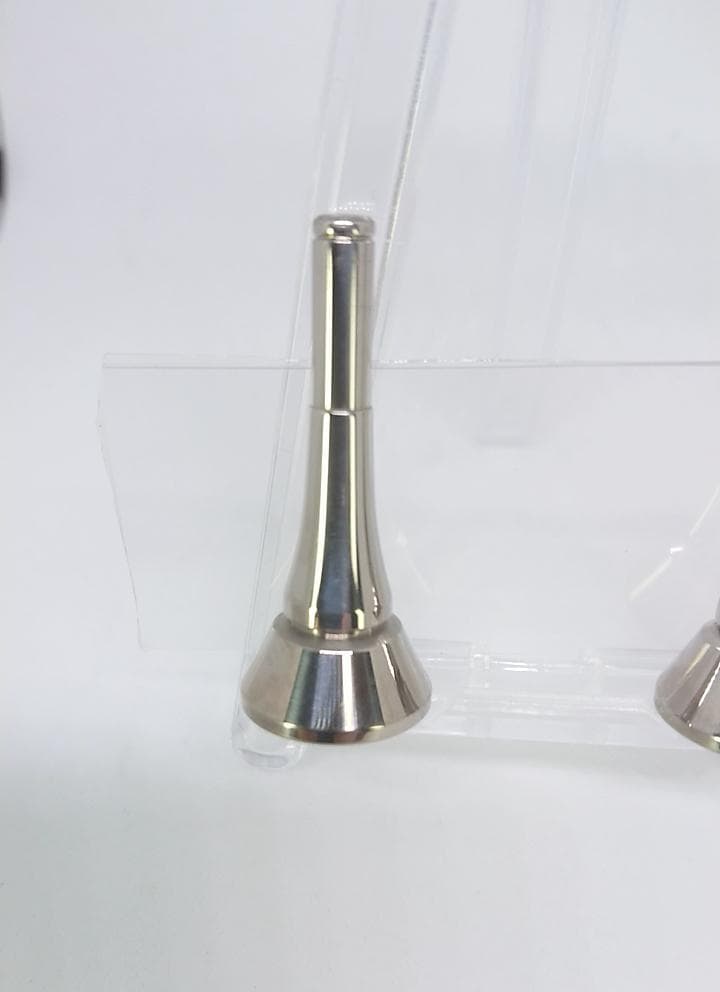 美品　シマノ 22ステラ　夢屋チタンリールスタンド ステラ Eタイプ　2個