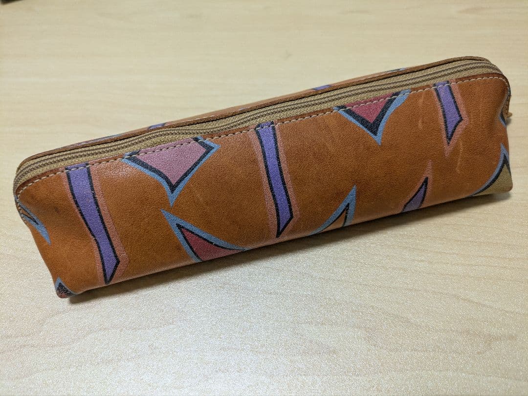 イルビゾンテ　ペンケース