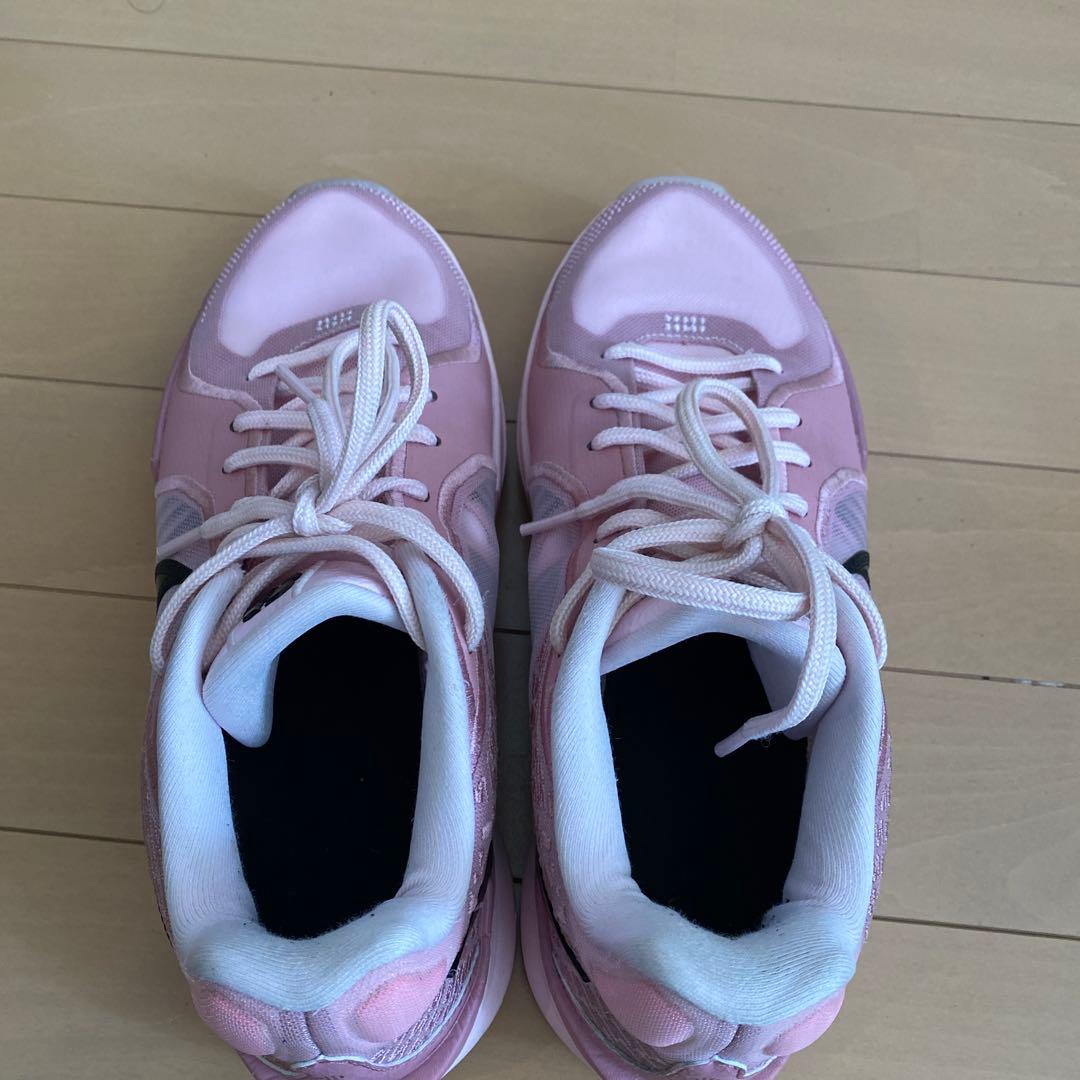 NIKE サブリナ2