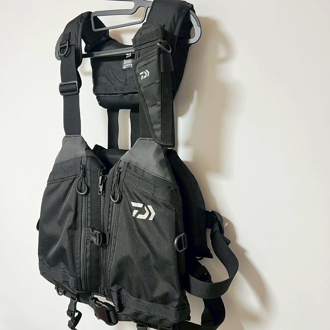 【ロックショアベスト】DAIWA DF-4023 FREE