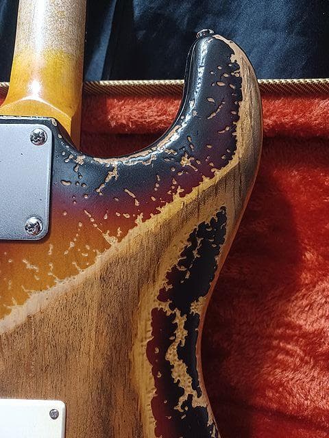 ★Custom HardRelic Sunburst StratocasterⅡ