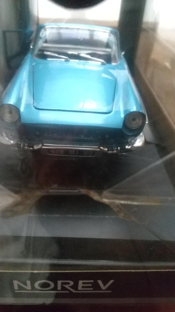 NOREV 1/18 Renault Caravelle 1964 ミニカー