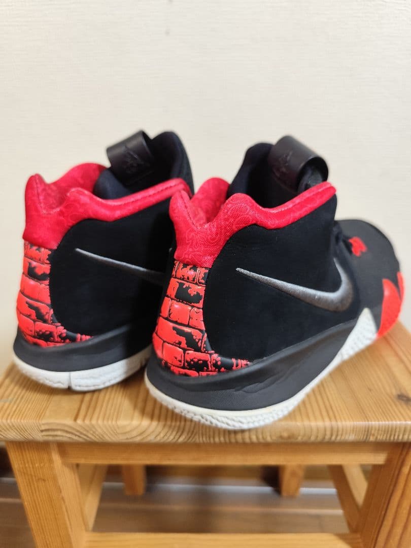 Nike Kyrie 4 ナイキ カイリー4　27.5cm　カイリー・アービング